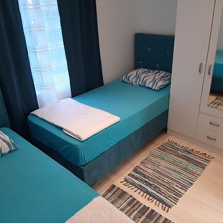 בודווה Mirta Apartments Family Farm מראה חיצוני תמונה