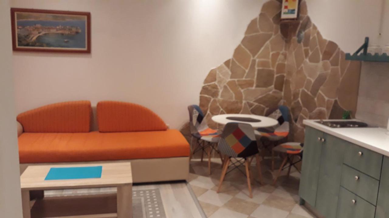 בודווה Mirta Apartments Family Farm מראה חיצוני תמונה