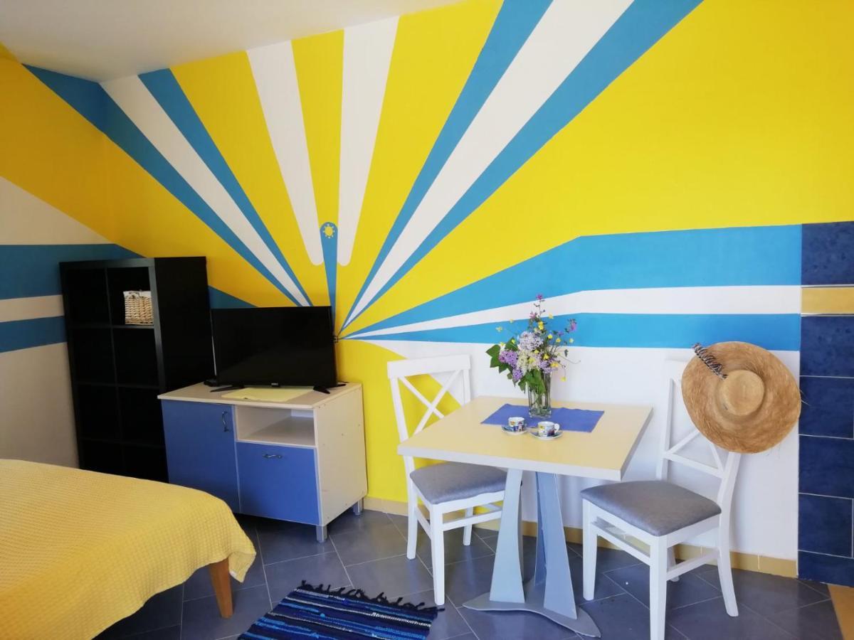 בודווה Mirta Apartments Family Farm מראה חיצוני תמונה