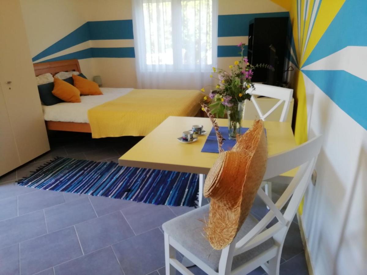 בודווה Mirta Apartments Family Farm מראה חיצוני תמונה