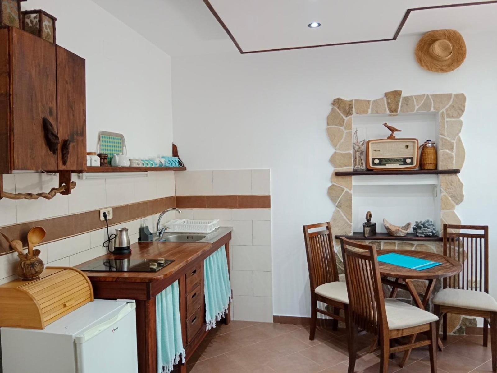 בודווה Mirta Apartments Family Farm מראה חיצוני תמונה