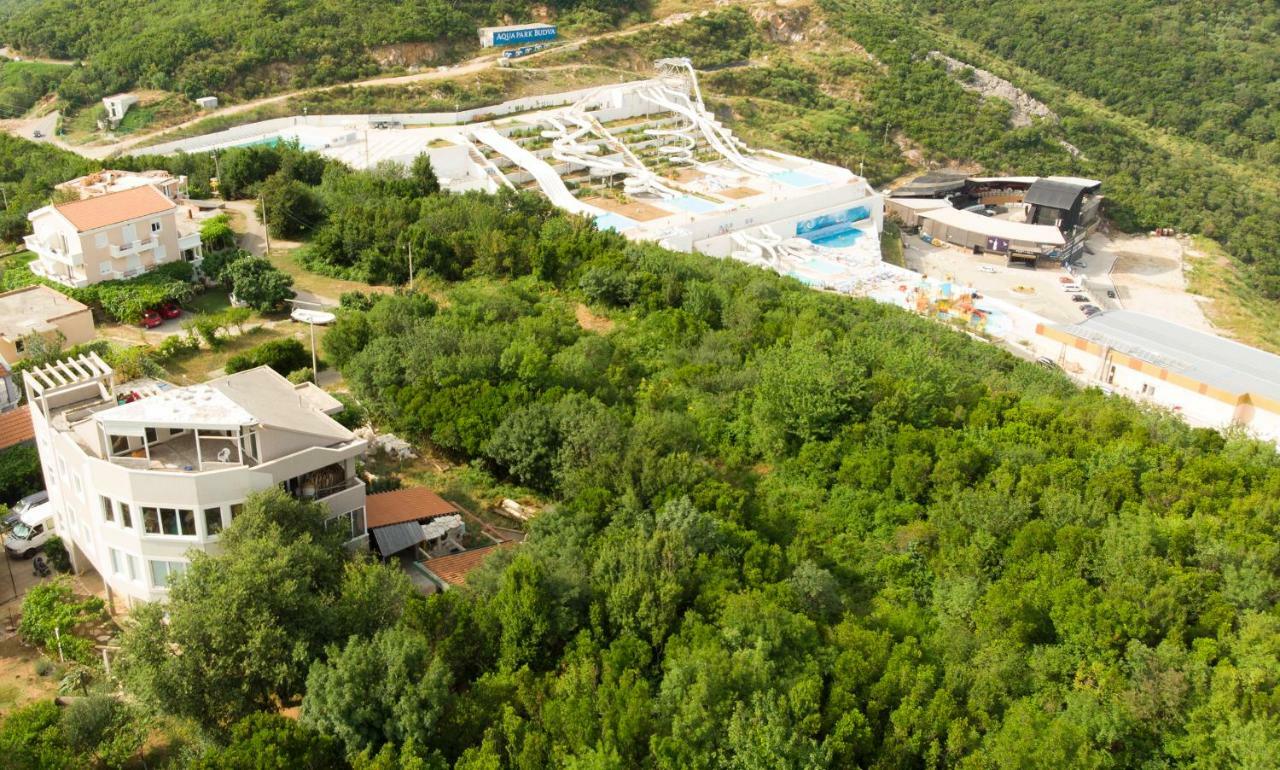 בודווה Mirta Apartments Family Farm מראה חיצוני תמונה